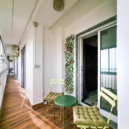 Flh Family Flat With Balcony *