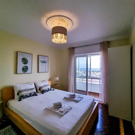 Flh Family Flat With Balcony * District de Faro